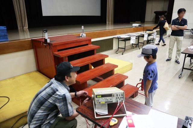 よーい、ドン！で階段をかけ上がります。