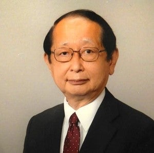 研究所長　鎌田実